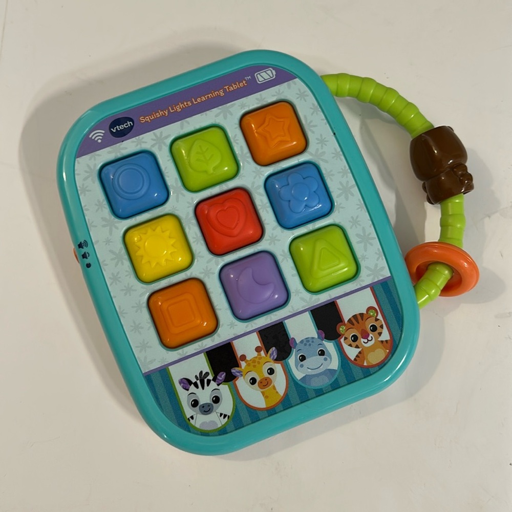 ⭐️V-tech Kid’s squishy lights learning tablet toy⭐️